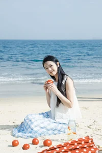 Elegant Red Aesthetic Portrait Series by Art Language Vol.9312 Featuring Model Pu Tao: A Visual Study of Color, Goldfish, and Artistic Expression-7