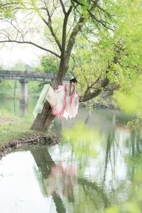 Ethereal Hanfu Beauty Amidst White Blooms - YiTuYu Vol.8889 Jiao Yi Zhi Sui Sui-8