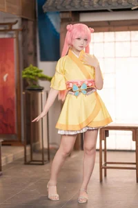 Stunning Kurama Koharu Cosplay by Lunananya from Senren Banka: A Visual Journey into Traditional Japanese Aesthetics and Elegant Miko Style-1